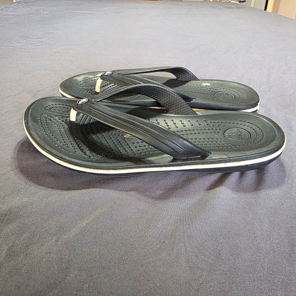 Crocs Classic Flip Flops Black White W8-M6 Casual Beachwear Sporty Unisex - Picture 4 of 10